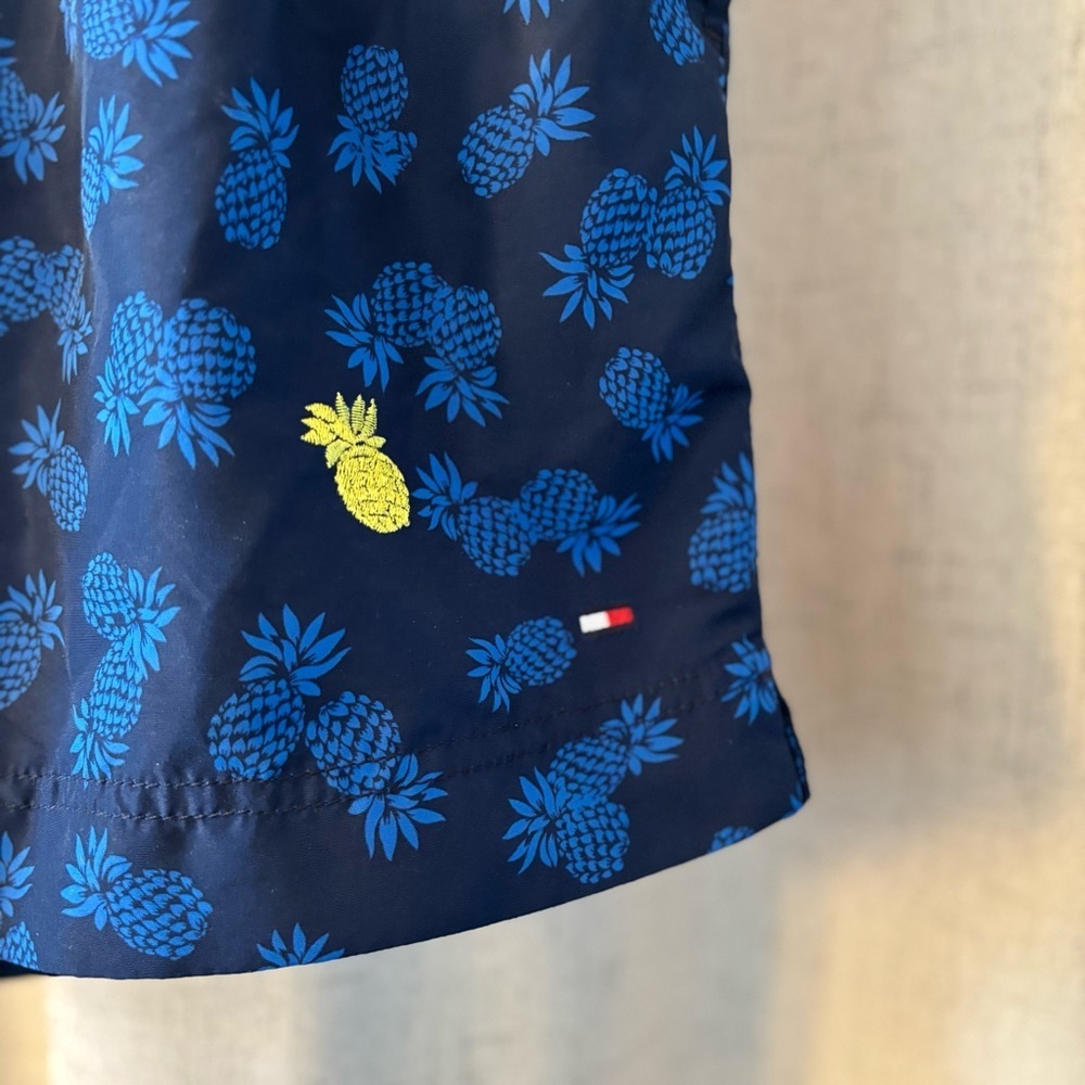 Tommy Hilfiger Swim Shorts Trunks Medium Pineapple Embroidered w/pockets Blue - Picture 6 of 9